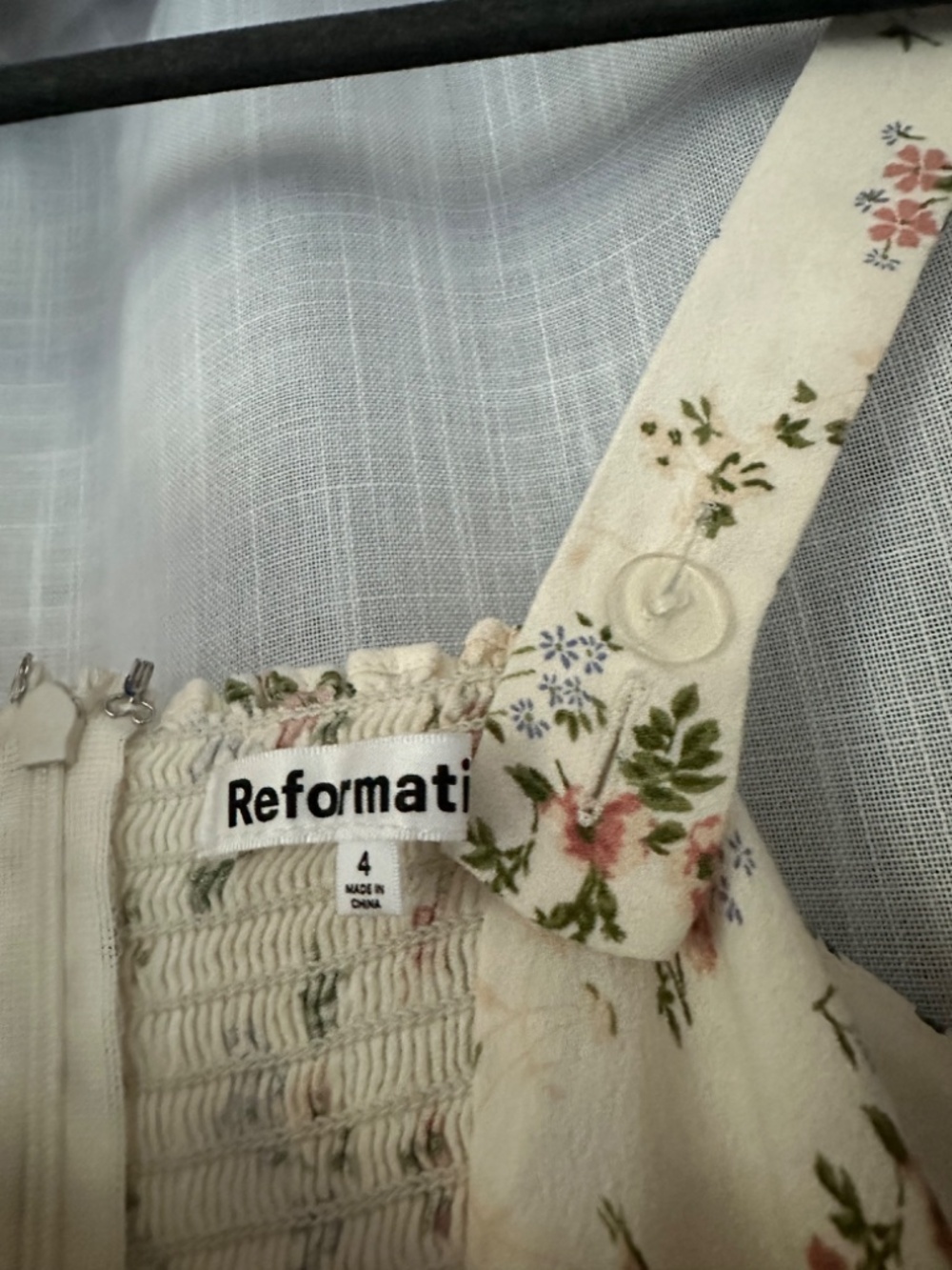 EUC Reformation Wrap Dress - Picture 6 of 6